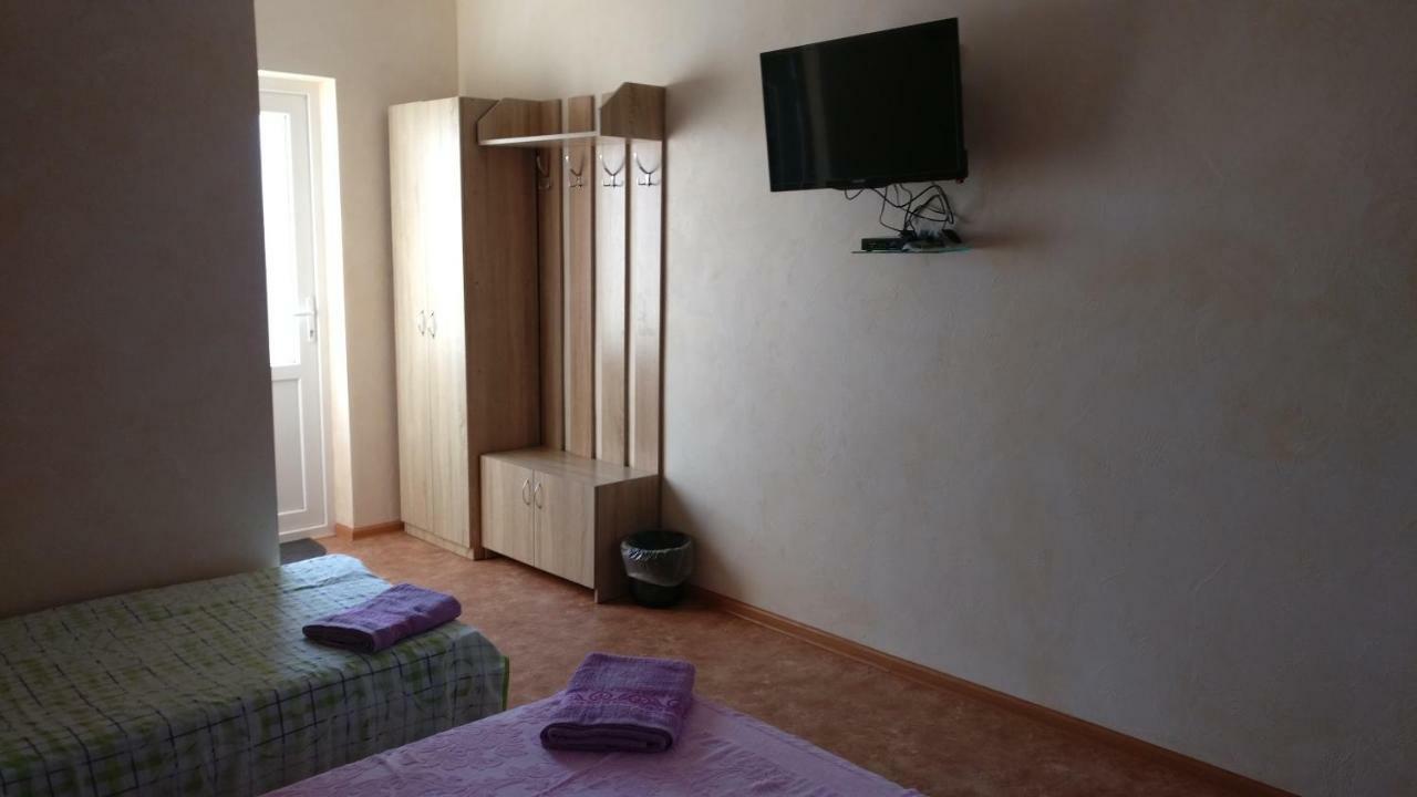 Гостевой Дом ,Breeze Chornomorsk Bagian luar foto